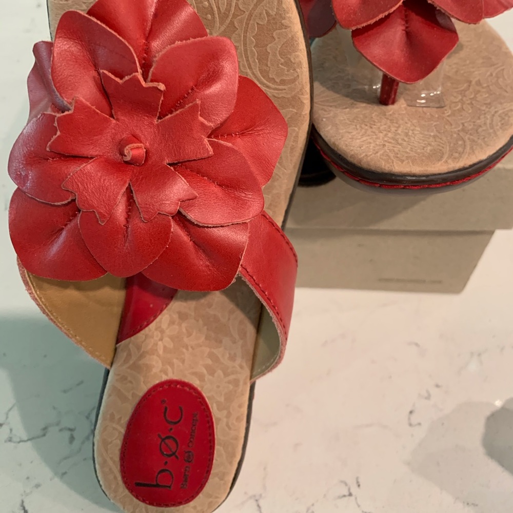 Women’s sandals
